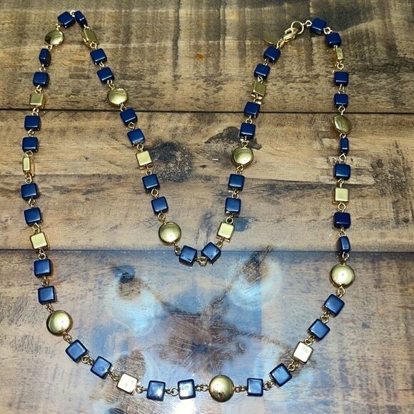 Worthington square gold & navy blue bead necklace - Picture 5 of 6